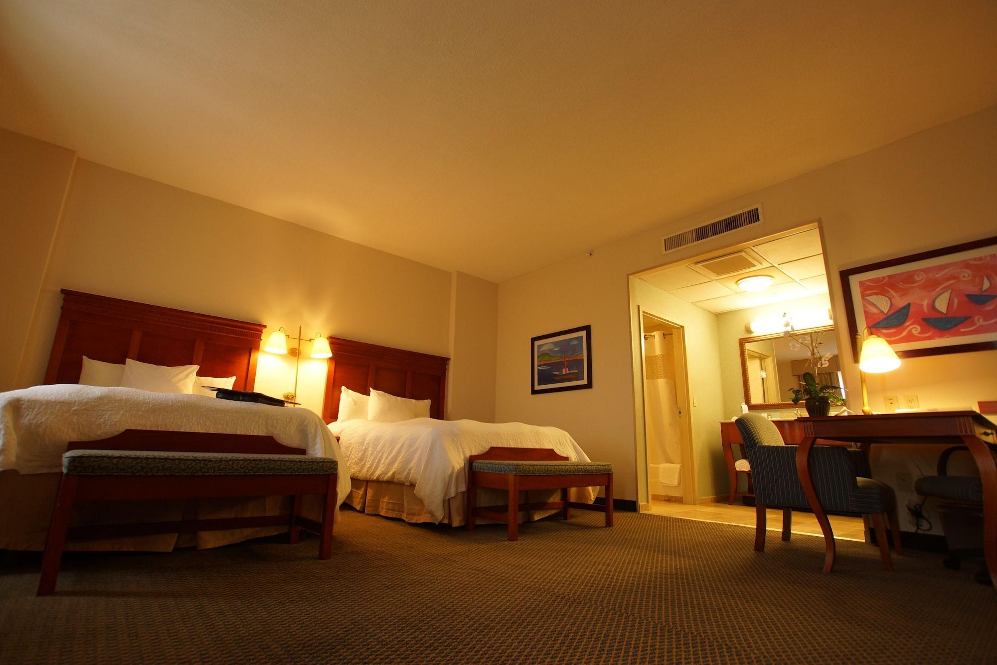 Hampton Inn Tampico Airport Экстерьер фото