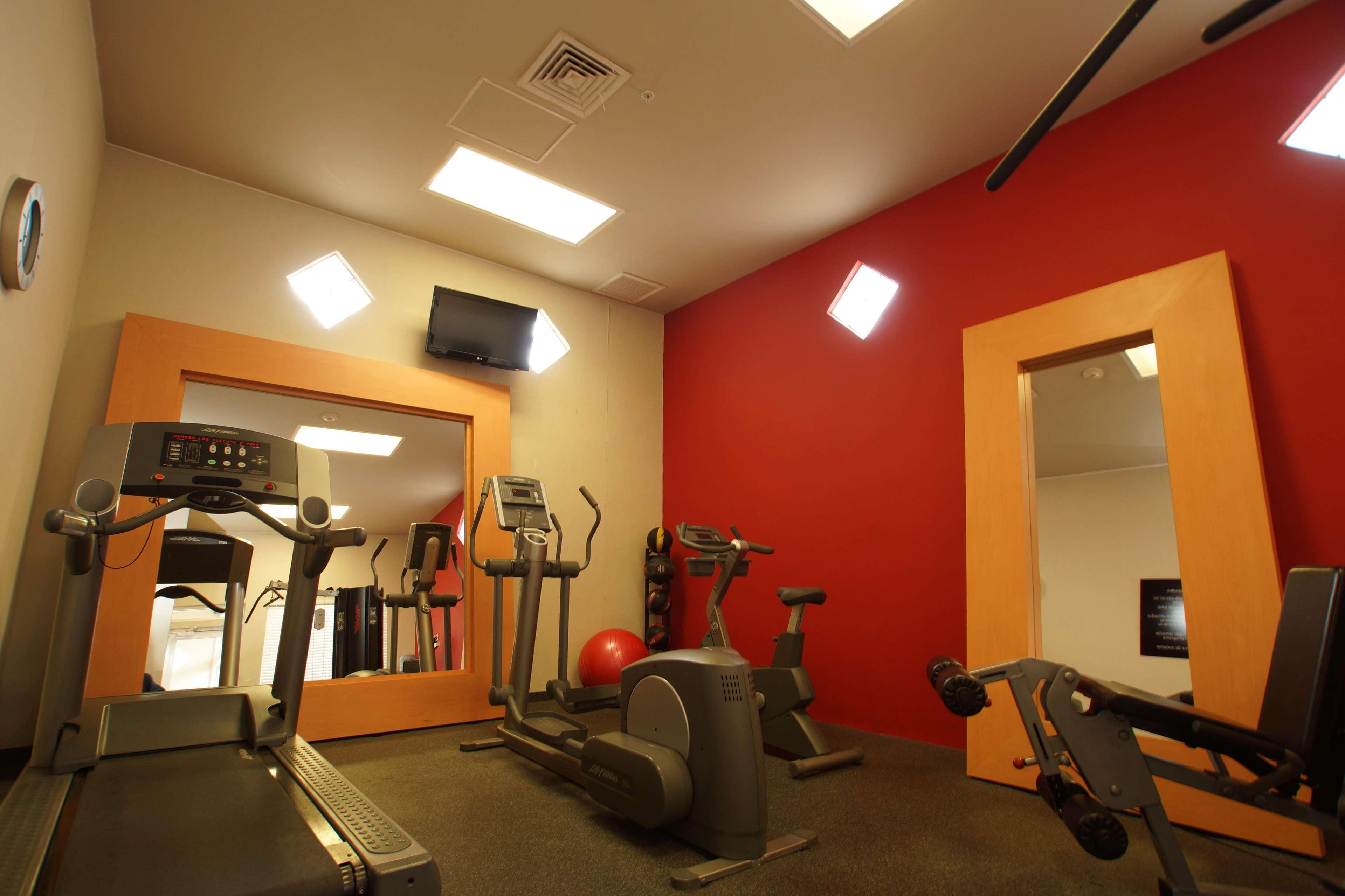 Hampton Inn Tampico Airport Экстерьер фото