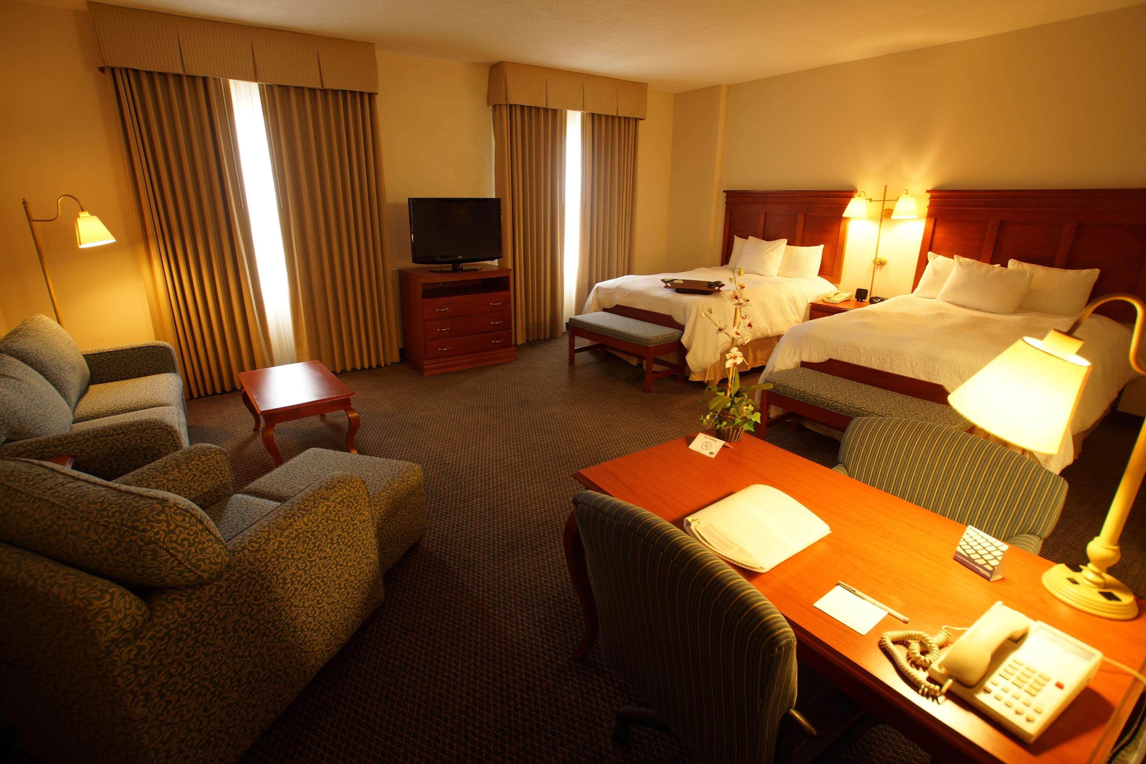 Hampton Inn Tampico Airport Экстерьер фото