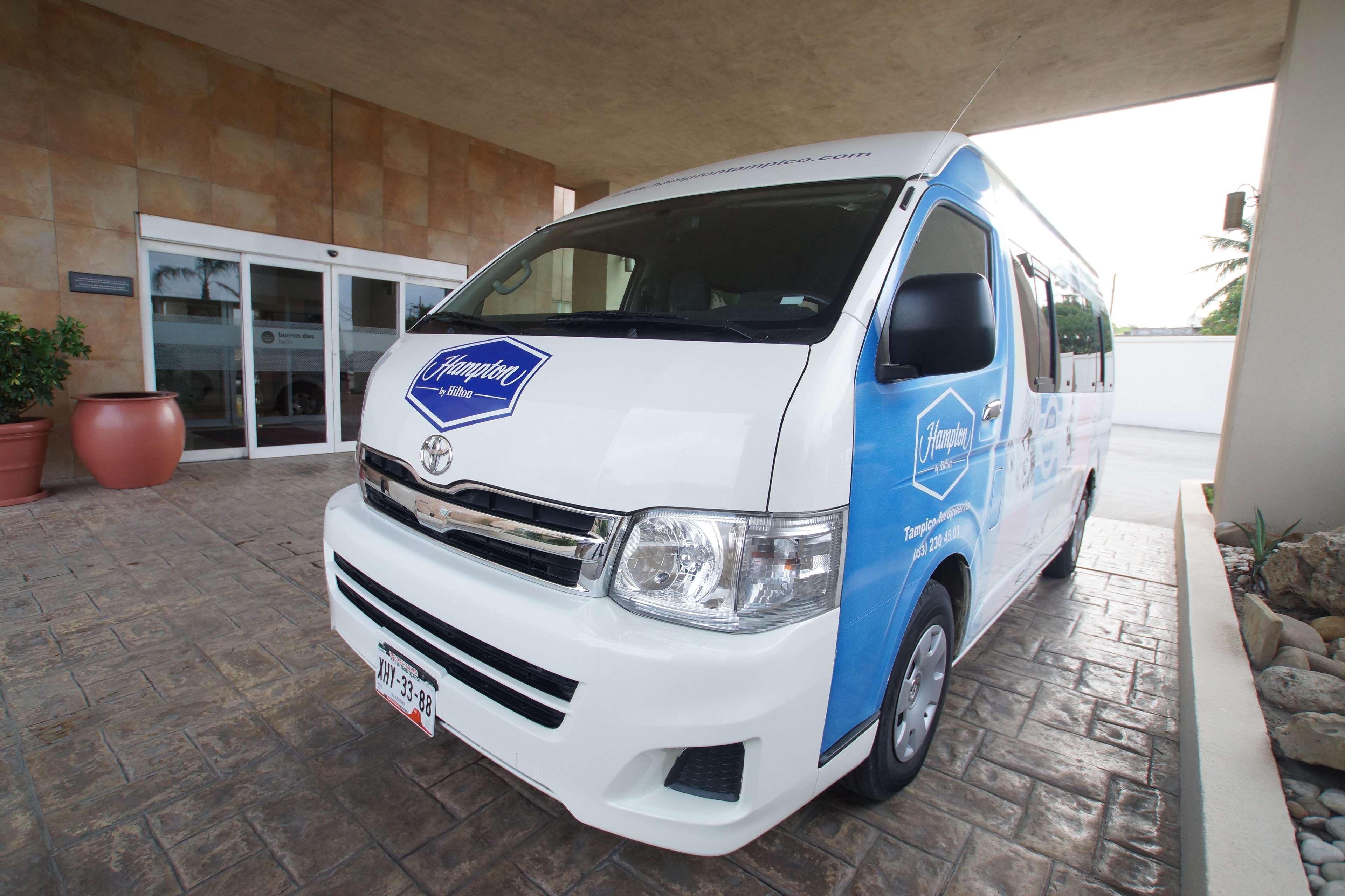 Hampton Inn Tampico Airport Экстерьер фото