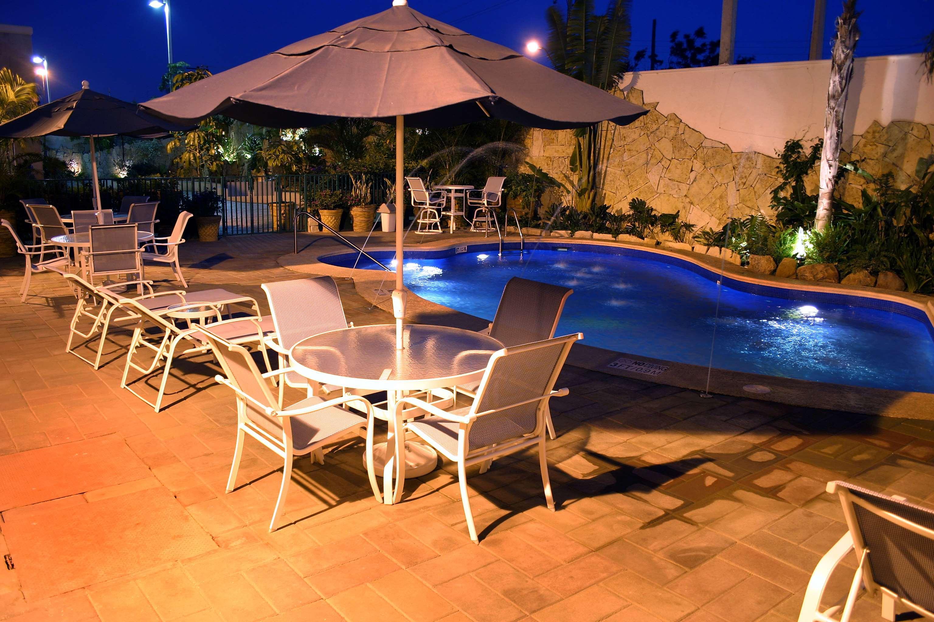 Hampton Inn Tampico Airport Удобства фото