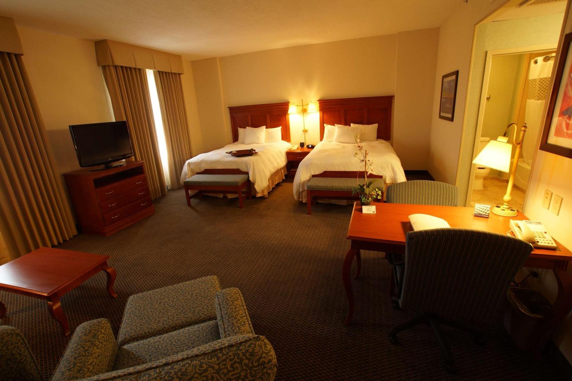 Hampton Inn Tampico Airport Экстерьер фото