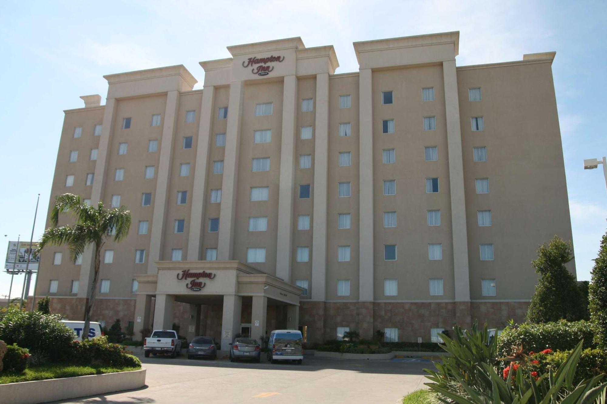 Hampton Inn Tampico Airport Экстерьер фото