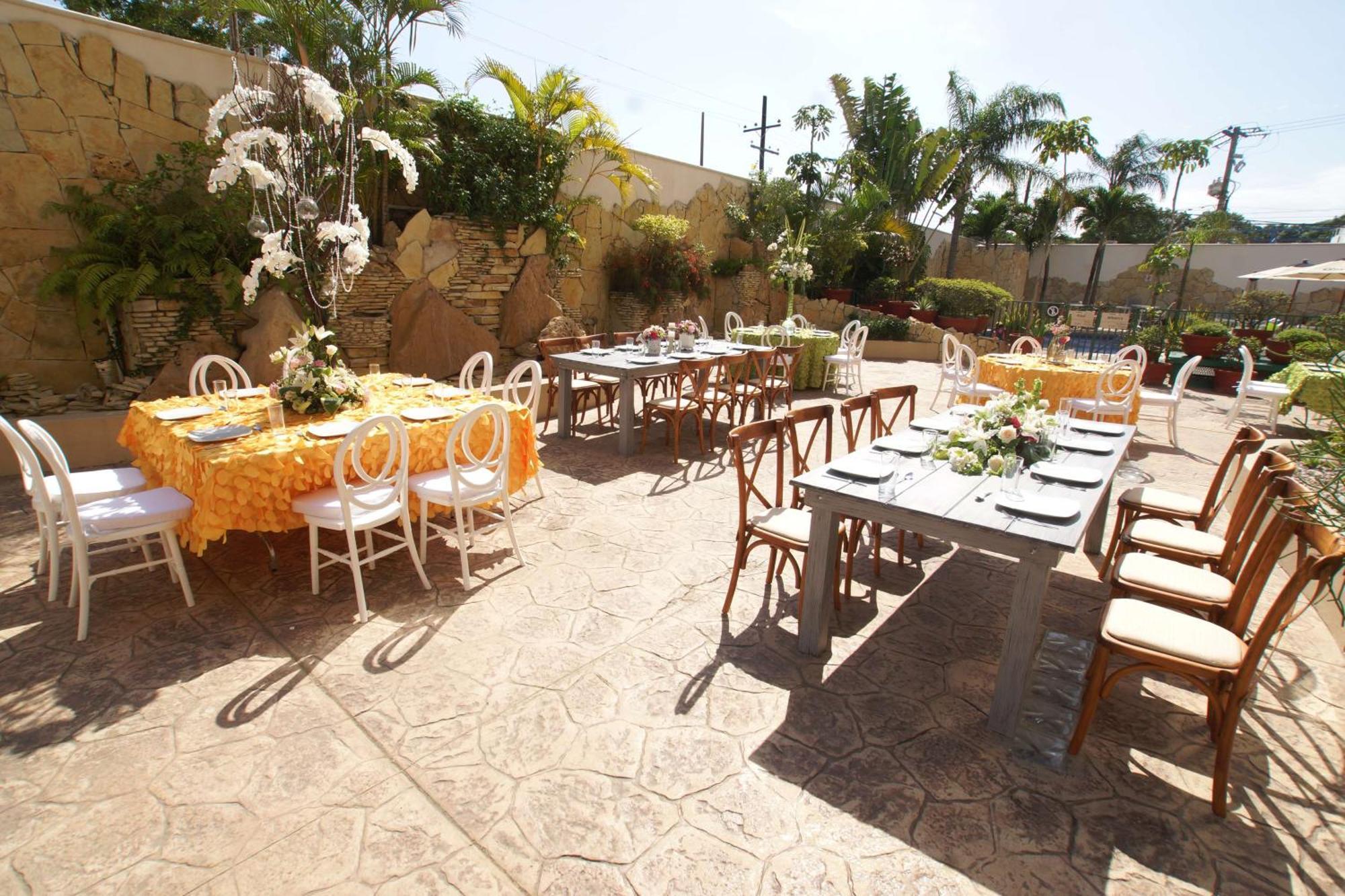 Hampton Inn Tampico Airport Экстерьер фото